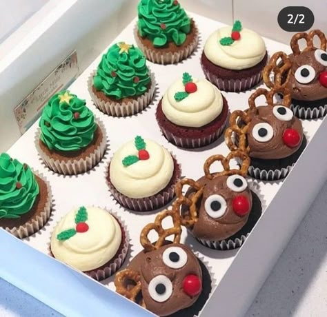 Christmas Cupcake Designs, Christmas Themed Cupcakes, Design Chocolate Cake, Cake Ideas Vintage, Shopping Cake, Simple Cake Design, Pretty Cake Ideas, Christmas Cupcakes Recipes, Christmas Cupcakes Decoration