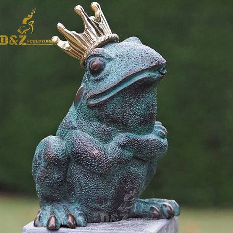 frog with crown garden statue Garden Frog Statue, Princesa Tiana, Magical House, Bronze Sculpture Animal, Garden Frogs, Garden Figures, Frog Statues, Giant Tree, Animal Statues