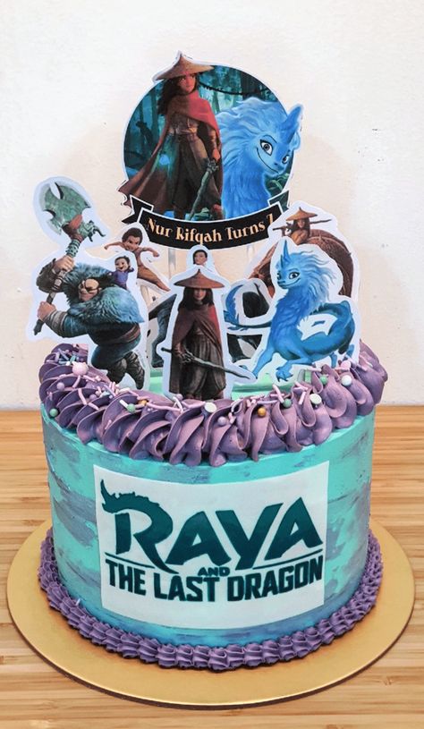 Raya And The Last Dragon Cake, Dragon Theme Cake, Dragon Cake Design, Dragon Birthday Cakes, Marvel Cake, Dragon Cake, Raya And The Last Dragon, Birthday Cake Pictures, Baker Cake