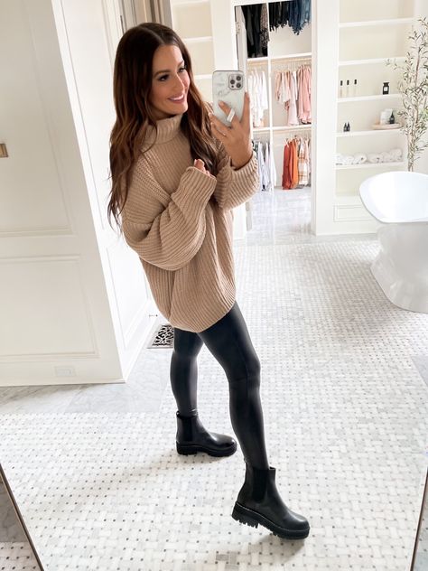 Leather Leggings Outfit Fall, Leather Leggings Outfit Winter, Faux Leather Leggings Outfit, Leggings Outfit Winter, Chelsea Boots Outfit, Leggings Outfit Fall, Leather Leggings Outfit, Look Legging, Leggings Outfits