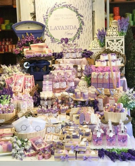 Lavender Theme, Stall Decorations, Craft Show Booths, Craft Market Display, Săpunuri Handmade, Soap Display, Craft Booth Displays, Boutique Display, Soap Shop