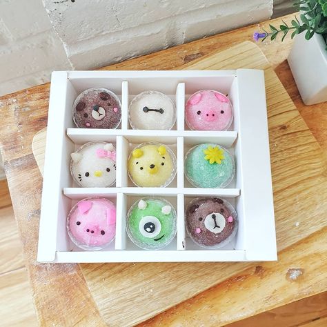 Mochi Theme Party, Mochi Box Design, Mochi Store Design, Mochi Character, Mochi Brand, Mochi Design, Mochi Cute, Animal Mochi Food, Cute Mochi