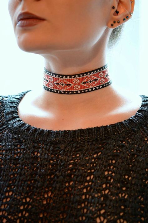 Romanian Folclor Choker Traditional Romanian Jewelry, Romanian Clothes, Romanian Jewelry, Romanian Culture, Romanian Clothing, Beaded Chocker, Piercing Jewelry, Romania, Choker