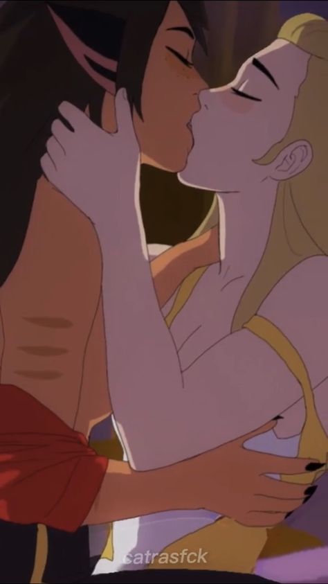 Wlw Dynamic Ships, Queer Art Wlw Spicy, Mlp Fan Art Ships, Spicy Wlw Fanart, Adora And Catra Fanart, Wlw Fanart Spicy, Catadora Fanart, Wlw Kiss Spicy Fanart, Catradora Fanart Spicy