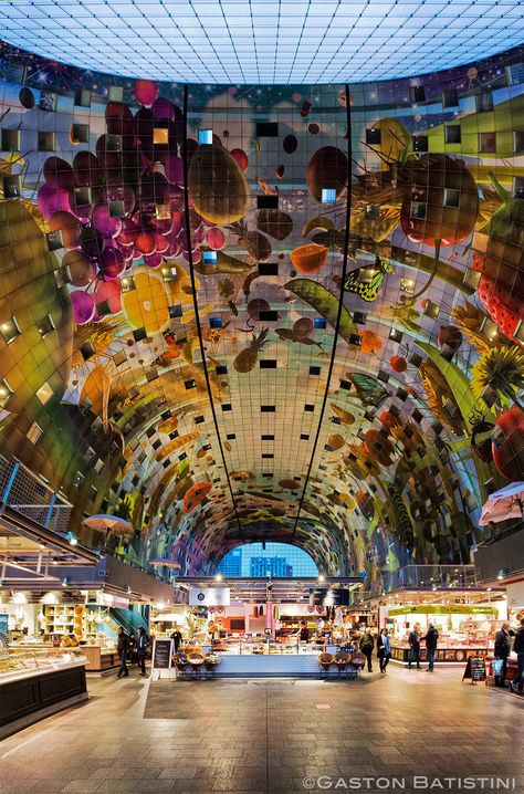 Markthal, Rotterdam, Holland | Just Do It ! Retrofit Architecture, Rotterdam Aesthetic, Rotterdam Architecture, Media Architecture, Wet Market, Atrium Design, Rotterdam Netherlands, Art Gallery Interior, Netherlands Travel