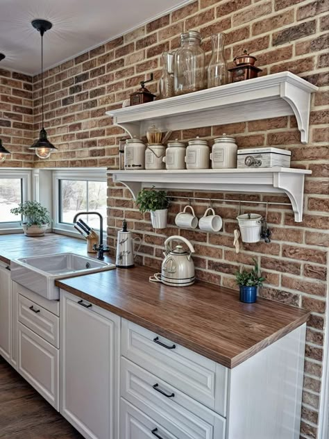 Small Retro Kitchen, Brick In The Kitchen, Kitchen Inspirations Rustic, Industrial Chic Home, Retro Kitchen Ideas, Kitchen Brick, Retro Kitchens, Interior Design Scandinavian, Sustainable Interior Design