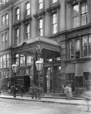 Palmer House Chicago, Palmer House, Chicago History Museum, Creepy Houses, Chicago History, My Kind Of Town, Haunted Places, Chicago Fire, History Museum