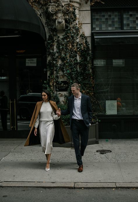 Katarina and Reed's gorgeous NYC elopement. Photo: @k_villettophotography New York Winter Elopement, Christmas Courthouse Wedding, Winter Elopement Photos, Winter City Elopement, Winter City Wedding, December Elopement, Winter Elopement Ideas, Winter Nyc, Amsterdam Photos