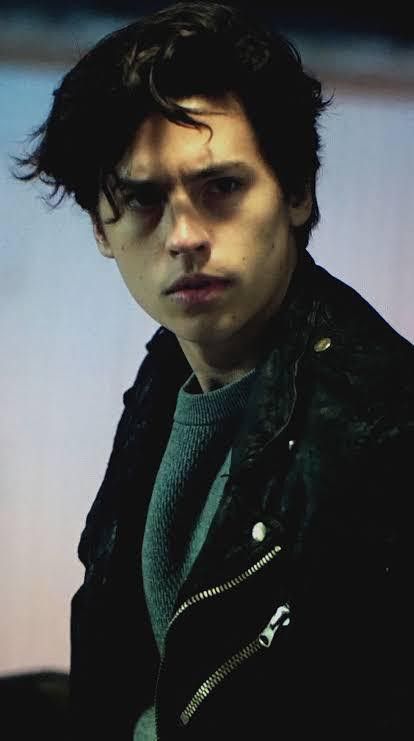 Hear Me Out Celebrities, Guy Celebrity Crushes, Cole Sprouse Hair, Cole Sprouse Black Hair, Celebrity Crush Men, Cole Sprouse Abs, Hot Male Celebrities, Cole Sprouse Haircut, Scream Movie Poster