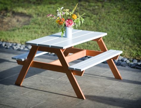 Picnic Table Ideas, Toddler Picnic Table, Toddler Picnic, Picnic Table Makeover, Diy Picnic, Diy Picnic Table, Picnic Table Plans, Picnic Table Bench, Kids Picnic Table