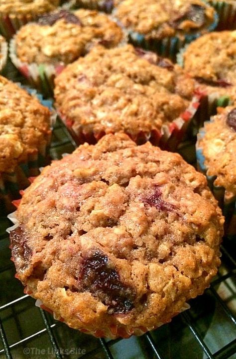 Plum Oat Muffins - The Links Site Banana Plum Muffins, Plum Oat Muffins, Plum Muffins Healthy, Prune Muffins Recipes, Recipes Using Prunes, Prune Muffins, Plum Muffins, Double Chocolate Zucchini Muffins, Prune Recipes