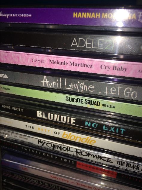 2000s Music Aesthetic, Grunge Angel, Avril Lavigne Let Go, Trish Una, 2000s Music, Nostalgia 2000s, Physical Media, 2014 Tumblr, Cd Collection