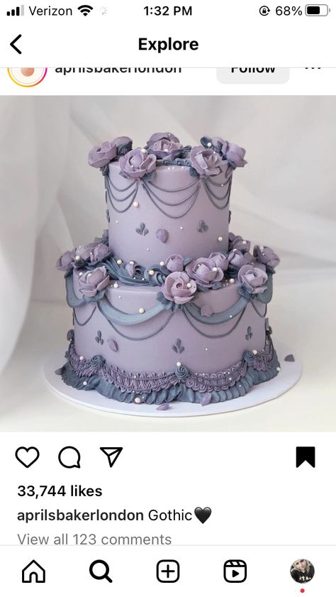 Bolo Vintage, Sweet Sixteen Cakes, Purple Cakes Birthday, Royal Cakes, Tiered Cakes Birthday, Cake Piping, Purple Wedding Cakes, Purple Cakes, 16 Cake