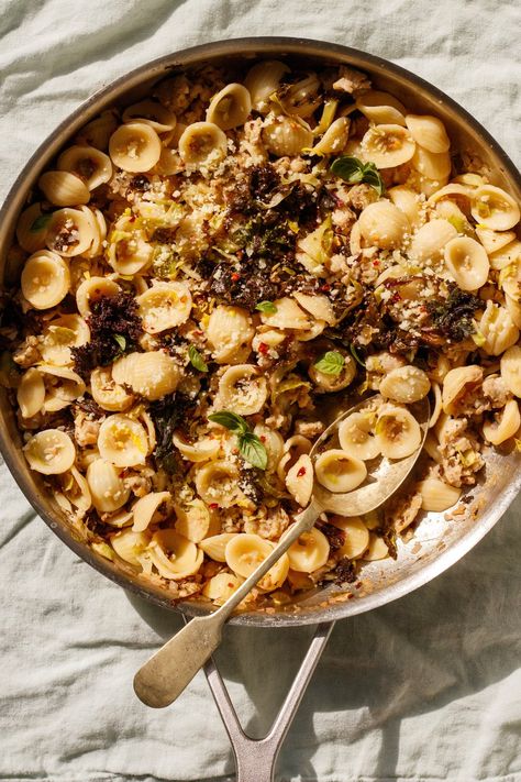 One Pot Orecchiette Pasta with Chicken Sausage, Brussels Sprouts and Kale — Amanda Frederickson Orzo Sausage, Pasta With Chicken Sausage, Chicken Sausage Pasta, Pasta With Chicken, Italian Chicken Sausage, Italian Chicken, All Recipes, Chicken Sausage, Brussels Sprouts