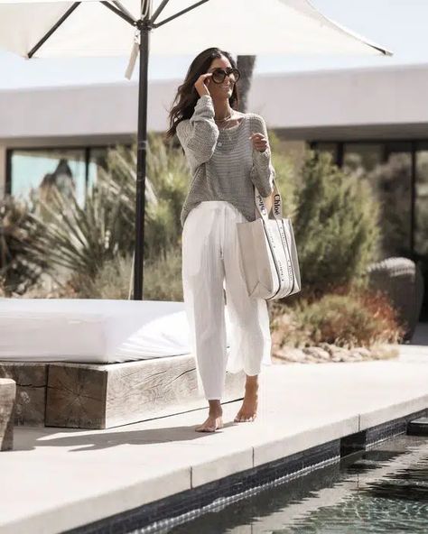 Resort Vacation Outfits - 20 Outfits To Pack For The Resort Beach Outfits 2025 Women, Island Looks For Women, Vacation Fashion Style, Cotton Resort Wear, Vacation Outfits Savannah, Lounge Vacation Outfits, Beach Vacation Outfits Women 30s, Trending Vacation Outfits, Clothes For Tropical Vacation