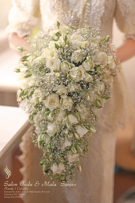 Bride Long Bouquets, Extra Large Wedding Bouquet, Drop Bouquet Bridal, Wedding Bouquets Big, Bouquet Wedding Long, Cascading Bridal Bouquets Eucalyptus, Waterfall Bouquet Wedding Cascading Flowers, Long Wedding Bouquets Brides, Cascading Flower Bouquet