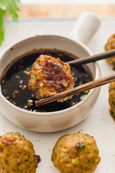 Whether you want a tasty appetizer or a healthy dinner, Asian Turkey Meatballs fit the bill. The dipping sauce is to die for! Healthy Dinner Asian, Meatballs Asian, Stir Fried Veggies, Soy Dipping Sauce, Meatballs Healthy, Asian Turkey Meatballs, Asian Turkey, Turkey Meatballs Healthy, Dinner Asian