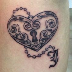 Heart Key Tattoo Designs, Locket Drawing, Heart Lock Tattoo, Heart Key Tattoo, Keyhole Tattoo, Heart Locket Tattoo, Key Tattoo Designs, Locket Tattoos, Love Heart Tattoo