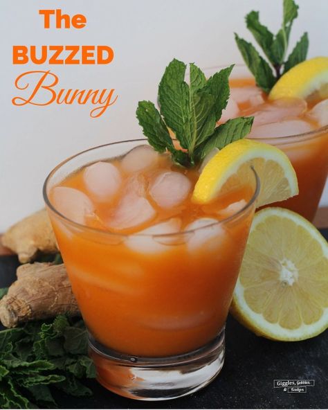 The Buzzed Bunny Easter Cocktail - Giggles, Gobbles and Gulps Easter Drink Ideas, Easter Brunch Cocktails, Kaak Recipe, Easter Cocktail Recipes, Easter Cocktail, Easter Drink, Easter Cocktails, Spring Drink, Easter Menu