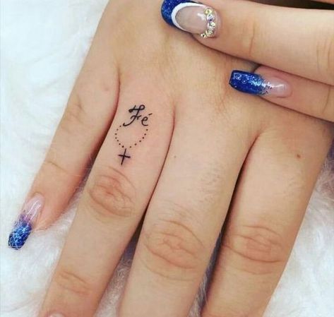 70+ unique and striking finger tattoo designs: symbols, hennas, roses, snakes, dots, lettering, hearts, and wedding rings for couples. Bonus: tattoo meanings. Fe Tattoos For Women, Simple Finger Tattoos, Flower Finger Tattoos, Simple Finger Tattoo, Finger Tattoo Ideas, Tattoos Finger, Tiny Finger Tattoos, Tiny Tattoos For Women, Cute Finger Tattoos