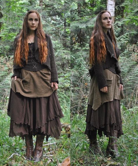 3,894 Likes, 53 Comments - Kathryn 🌿 (@willowwhisp) on Instagram: “Closing in on a month left in the wilderness and I have to say I am beginning to look forward to…” Forest People, Wood Nymphs, The Wilderness, Goth Fashion, Gothic Fashion, A Month, Bohemian Style, To Look, That Look