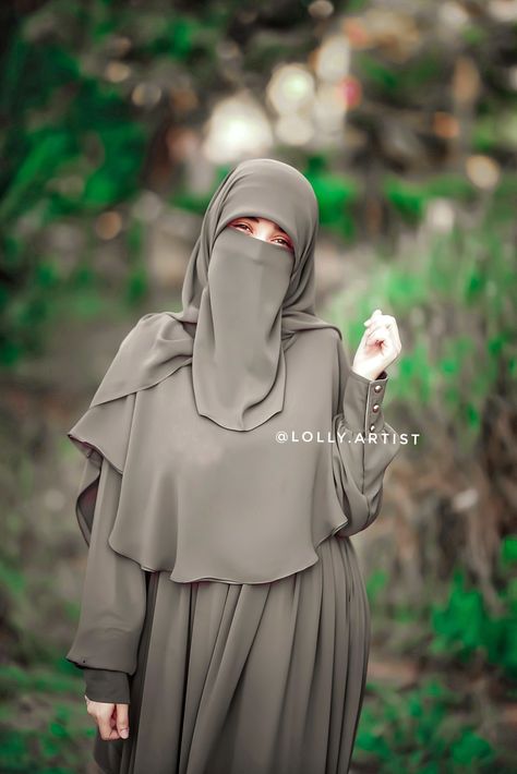 Niqab Fashion Abayas, Niqab Outfit, Burqa Design, Aesthetic Hijabi, Burqa Designs, Clock Clipart, Ulzzang Short Hair, Muslimah Fashion Casual, Niqab Fashion