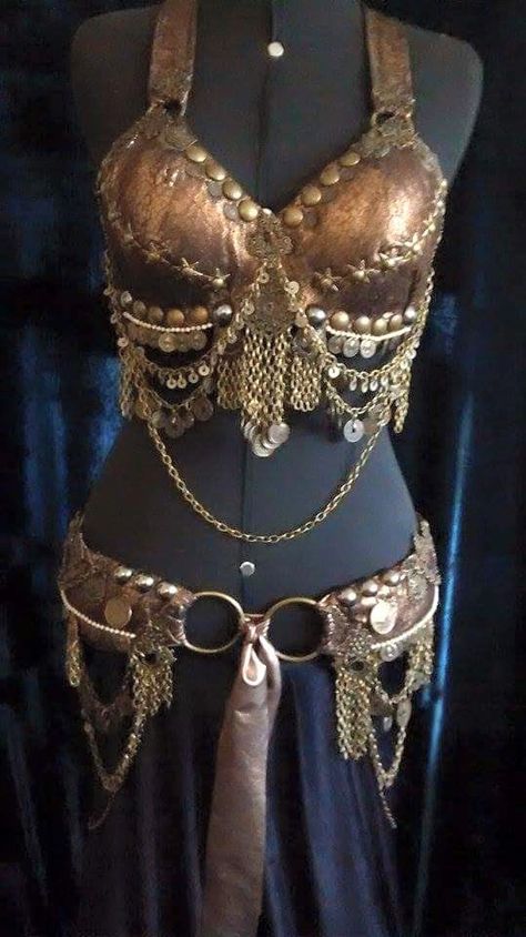 Mode Steampunk, Belly Dancing Classes, Bellydance Costume, Dancing Costumes, Belly Dance Outfit, Belly Dance Costume, Belly Dancer, Belly Dance Costumes, Desi Wedding