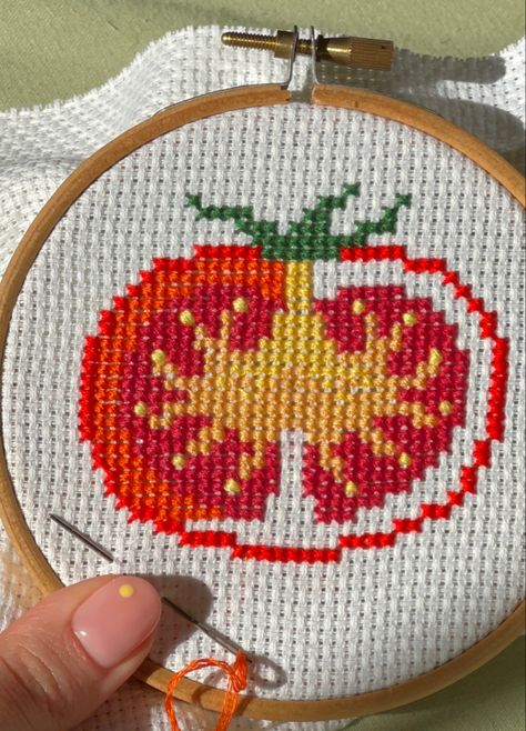 Pizza Cross Stitch, Cross Stiching Ideas Unique, Cross Stiching Ideas, Cross Stitch On Clothes, Cross Stitch Ideas, Cross Stitch Projects, Easy Cross Stitch, Beadwork Embroidery, Easy Cross