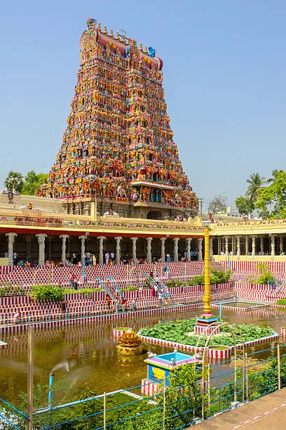 Meenakshi Sundareswarar, Ramanathaswamy Temple, Temple Images, Meenakshi Temple, Venkateswara Temple, Shwedagon Pagoda, Travel Destinations In India, Temple Photography, Indian Temple