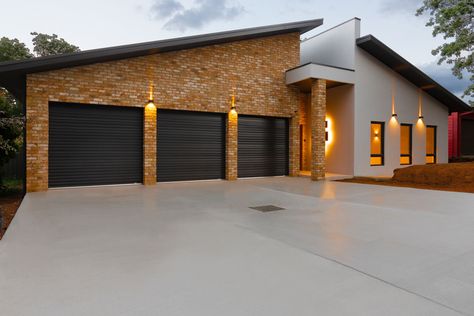 Contemporary Driveway Ideas, Scored Concrete Driveway, Driveway Color Ideas, Stained Concrete Driveway Ideas, Polished Concrete Driveway, Colored Concrete Driveway, Cement Driveway Ideas, Concrete Driveway Design, Modern Driveway Ideas