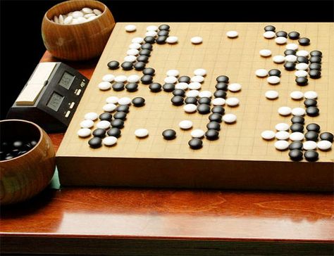 Go (I-go) is a classic Japanese game. Chinese Board Games, Go Board, Future Games, Go Game, Game Anime, Japanese Games, Fun Board Games, Design Essentials, Simple Rules