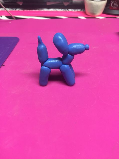 Polymer Clay Balloon Dog, Clay Balloon Animals, Air Dry Clay Date Night, Clay Balloon Dog, Cute Clay Figures Easy, Polymer Clay Dogs, Clay Figures Easy, Clay Animals Easy, Clay Balloon