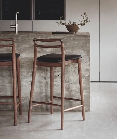 Modern 70s Home, Mid Century Japandi, Timber Bar Stools, Modern Kitchen Stools, Modern Bar Stools Kitchen, Organic Modern Kitchen, Bar Chairs Kitchen, Island Bar Stools, Island Chairs