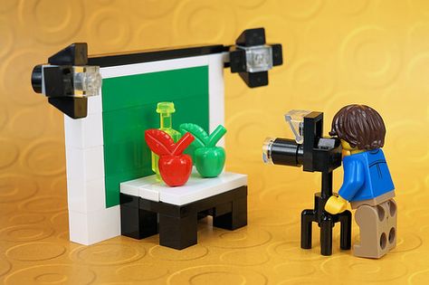 Lego Still Life Photography, Lego City Display, Lego Diy Projects, Disney Frozen Elsa Art, Lego Diy, Lego Photo, Still Life Photos, Lego Worlds, Lego Projects