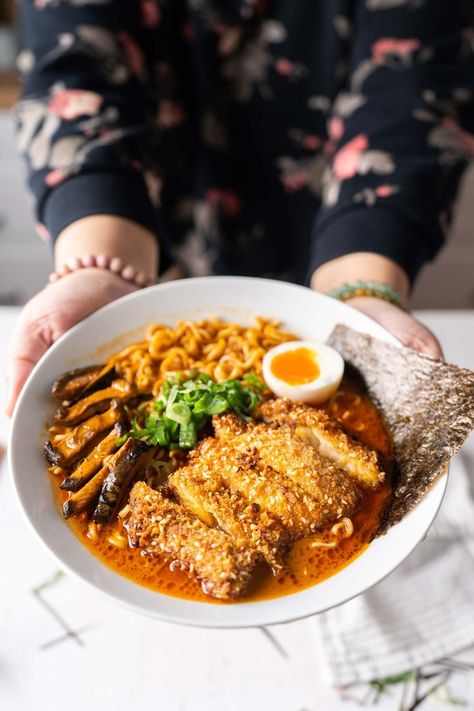 Spicy Ramen With Chicken Katsu Katsu Chicken Ramen, Chicken Katsu Noodles, Chicken Katsu Ramen, Spicy Ramen Soup, Katsu Ramen, Ramen With Chicken, Panko Recipes, Authentic Ramen, Kimchi Ramen