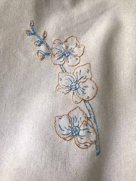 Embroidery On Light Blue Fabric, Orchid Embroidery Design, Blue Embroidery Ideas, Orchid Embroidery Pattern, Periwinkle Embroidery, Orchid Embroidery, Embroidery For Kids, Blue Flower Embroidery, Books Embroidery