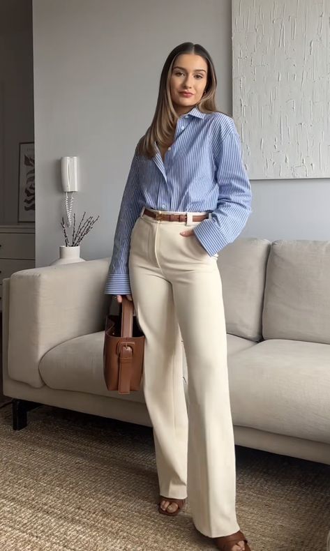 Women Office Outfits, Smart Casual Women Outfits, Business Outfits Women, Corporate Outfits, Office Outfits Women, Beige Pants, Business Casual Outfits For Work, Event Outfit, Classy Work Outfits