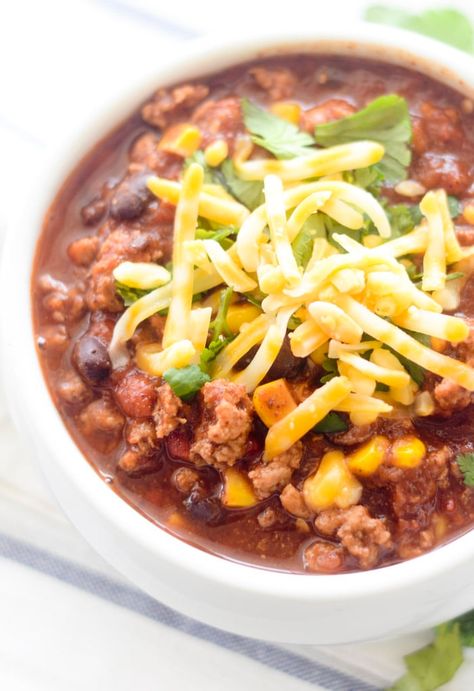 Weight Watchers Turkey Chili, Weight Watchers Chili, Chili Soup Recipe, Chili Recipe With Black Beans, Corn And Black Bean, Recipe Diaries, Weight Watchers Soup, Black Bean Chili, Weight Watchers Recipes Desserts