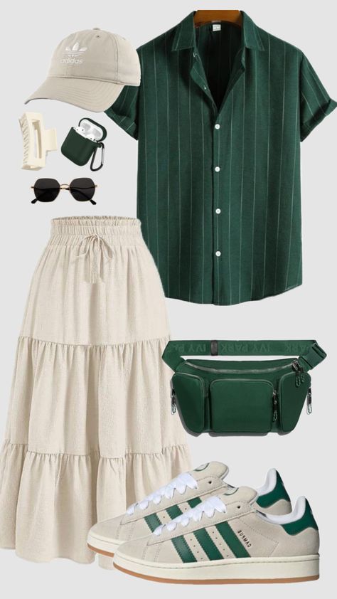 Modest Fashion Outfits Summer Casual, Casual Green Long Skirt, Casual Green Pleated Skirt, Summer Green Pleated Skirt, Green Outfit Aesthetic, Green Maxi Skirt Outfit Aesthetic, Vintage Green Summer Skirt, Modesty Outfits, Cute Modest Outfits