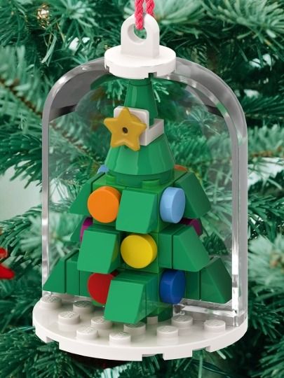 Christmas Tree Ornament from BrickLink Studio [BrickLink] Lego Xmas Ornaments, Holiday Lego Ideas, Lego Themed Christmas Tree, Diy Lego Ornaments, Lego Christmas Decorations, Lego Ornaments Diy, Lego Christmas Ideas, Christmas Lego, Christmas Lego Ideas