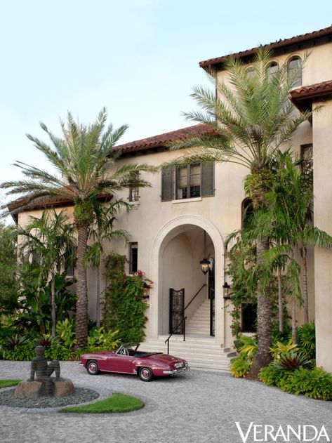 Beautiful Houses Exterior, Florida Villas, Dallas House, Mediterranean Mansion, Renovation Architecture, Mediterranean Home Decor, Casas Coloniales, Virginia Homes, Spanish Style Homes