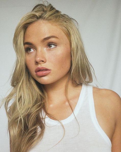 Natalie Alyn Lind Instagram, Natalie Lind, Natalie Alyn, Natalie Alyn Lind, Girl Celebrities, Female Actresses, Perfect Woman, Woman Face, American Actress