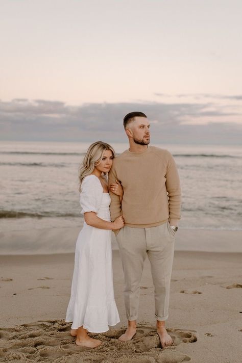 Men’s Beach Engagement Outfit, Engagement Photo Shoot Outfits Beach, Light And Airy Beach Engagement Photos, White Outfits Engagement Photos, Engagement Photos Outfits Park, Fall Engagement Photos White Dress, Engagement Pictures On Beach, Fall Engagement Pictures Beach, Door County Engagement Photos