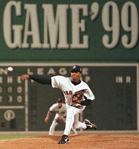 Pedro Martinez, Boston Red Sox Mlb Pictures, Famous Baseball Players, Larry Walker, Fenway Park Boston, Pedro Martinez, Mlb The Show, Red Sox Nation, Baseball Pitcher, Red Socks Fan