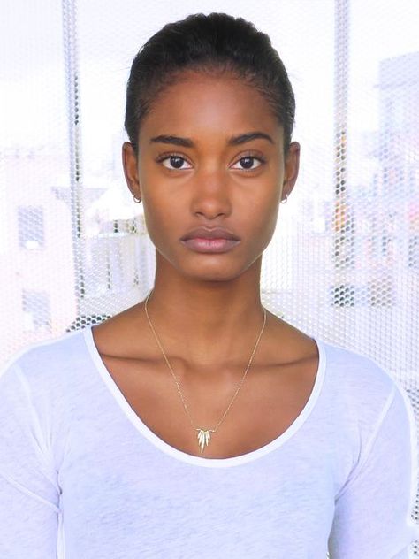 Photoshop Celebrities, Melodie Monrose, Angelic Face, Femininity Aesthetic, Model Profile, Skin Goals, Dark Complexion, Beauty Aesthetic, Model Profiles