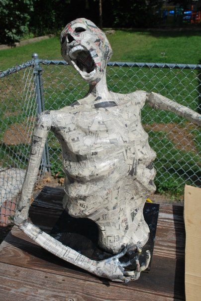 Horror Paper Mache, Creepy Paper Mache, Paper Mache Zombie, Halloween Ground Breaker, Paper Mache Ribcage, Zombie Decorations Diy, Paper Mache Skeleton, Gory Halloween Decorations, Hunted House Ideas Halloween Diy