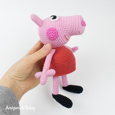 Peppa Pig – free crochet pattern | Amigurumi Today Peppa Pig Crochet, Pippa Pig, Amigurumi Baba, Greta Gris, Minion Crochet Patterns, Pig Amigurumi, Pig Crochet, Amigurumi Today, Minion Crochet