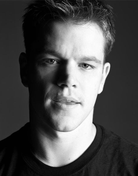 Matt Damon. [.]_[.] 90s Actors, Jason Bourne, Hottest Male Celebrities, Thriller Movie, Matt Damon, Jason Statham, Christina Hendricks, Clint Eastwood, Celebrities Male