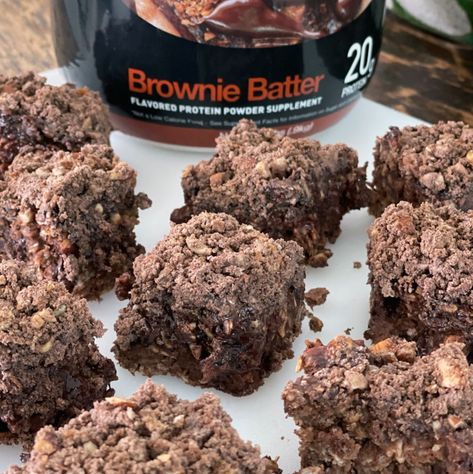 Chocolate Banana Protein Cake w/Brownie Batter Crumble Brown Sugar Substitute, Devotion Nutrition, Clean Treats, Peanut Butter Crunch, Bariatric Friendly Recipes, Liquid Egg Whites, High Protein Desserts, Protein Cake, Protein Brownies