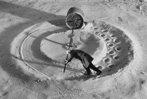 Gilbert Garcin, Daniel Richter, Cindy Sherman, Powerful Images, Paris Photo, Art Happy, Oblivion, Human Condition, Italian Art